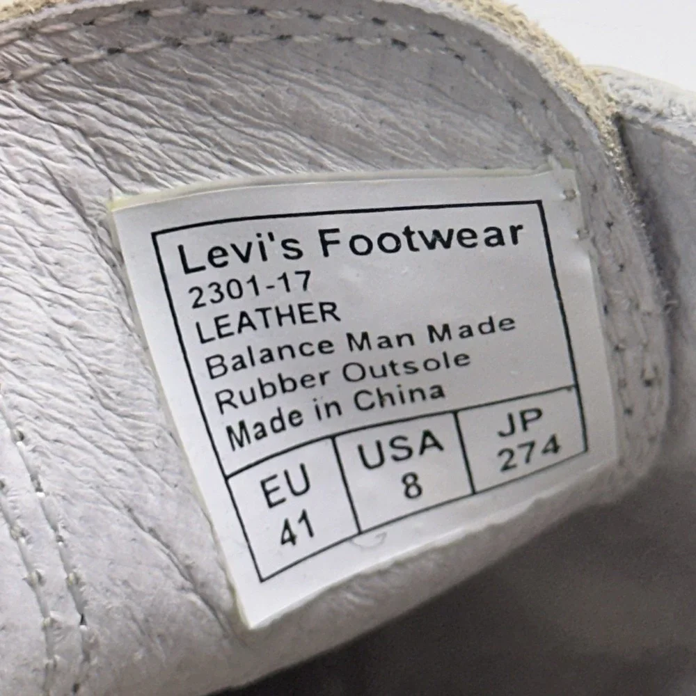 Levi's Men's Suede Chukka Boots Tan/Beige Moc Toe Lace Up Size 8 US / 41 EU‎